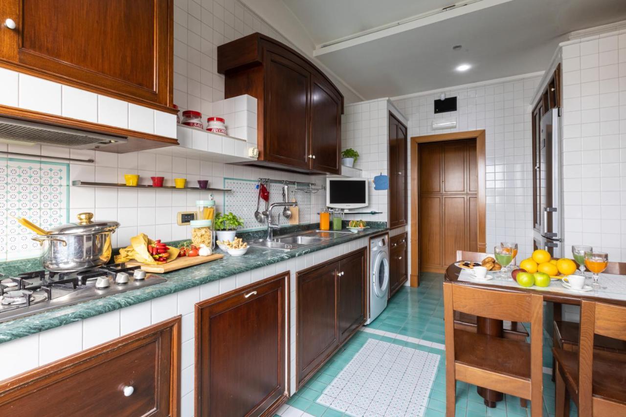 Sorrentovibes - Family Home With Terrace & Amazing View In Sorrento Center Esterno foto