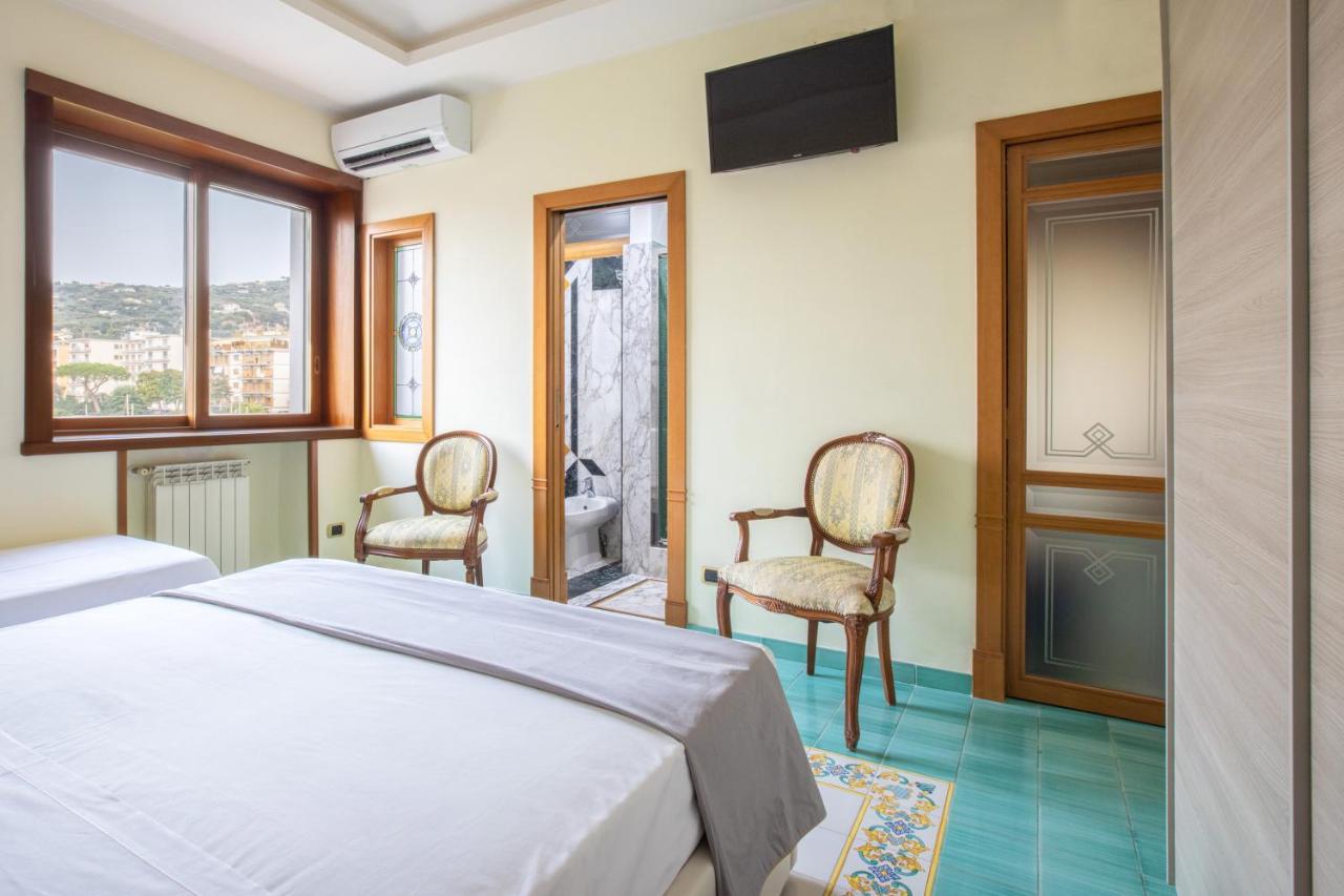 Sorrentovibes - Family Home With Terrace & Amazing View In Sorrento Center Esterno foto